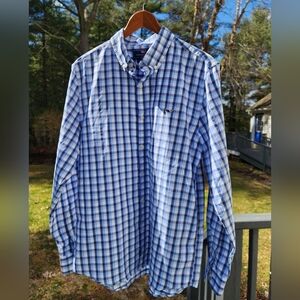 Vineyard Vines mens' medium button up shirt